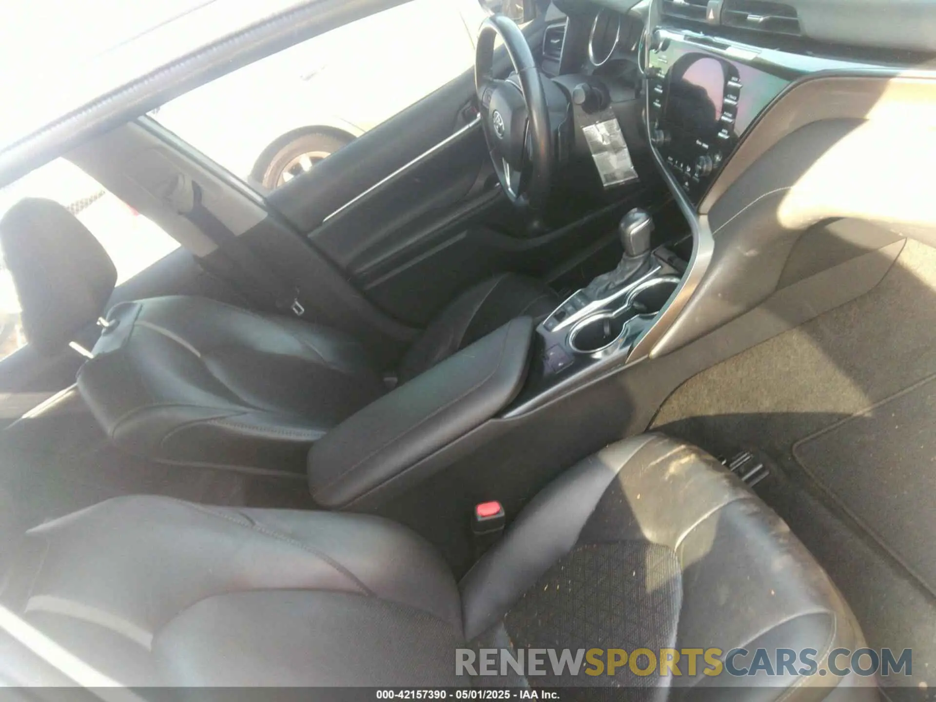 5 Photograph of a damaged car 4T1K61AK9LU371096 TOYOTA CAMRY 2020