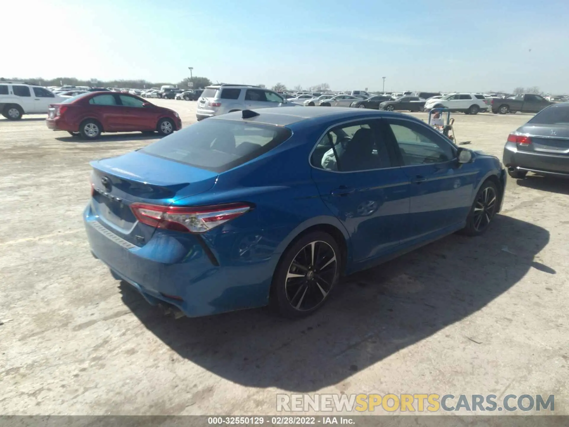 4 Photograph of a damaged car 4T1K61AK9LU396984 TOYOTA CAMRY 2020