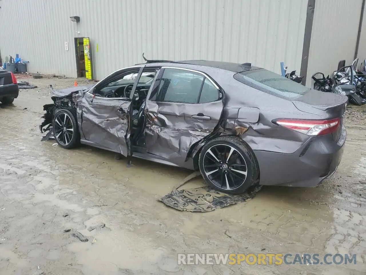2 Photograph of a damaged car 4T1K61AK9LU400936 TOYOTA CAMRY 2020