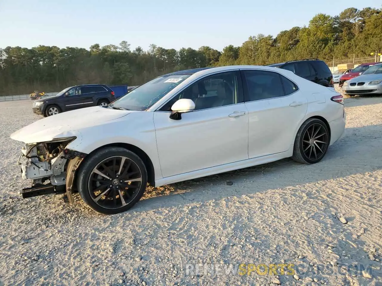 1 Photograph of a damaged car 4T1K61AK9LU505539 TOYOTA CAMRY 2020