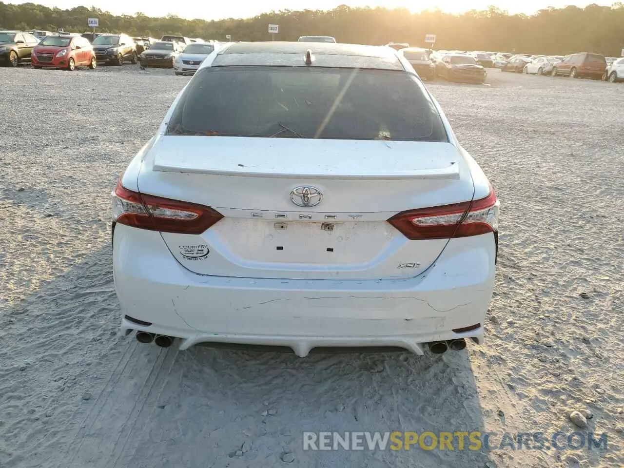 6 Photograph of a damaged car 4T1K61AK9LU505539 TOYOTA CAMRY 2020