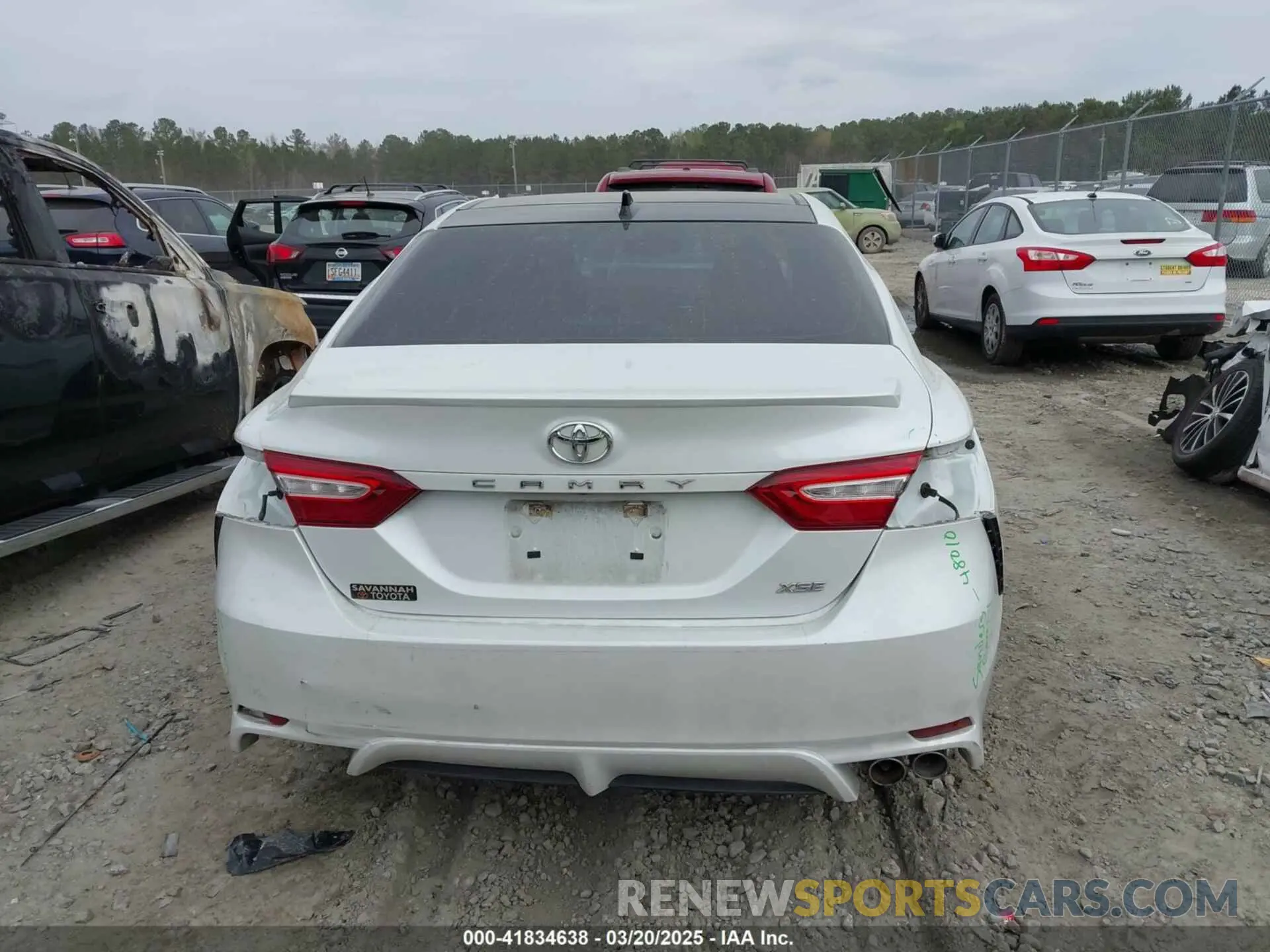 16 Photograph of a damaged car 4T1K61AK9LU913071 TOYOTA CAMRY 2020