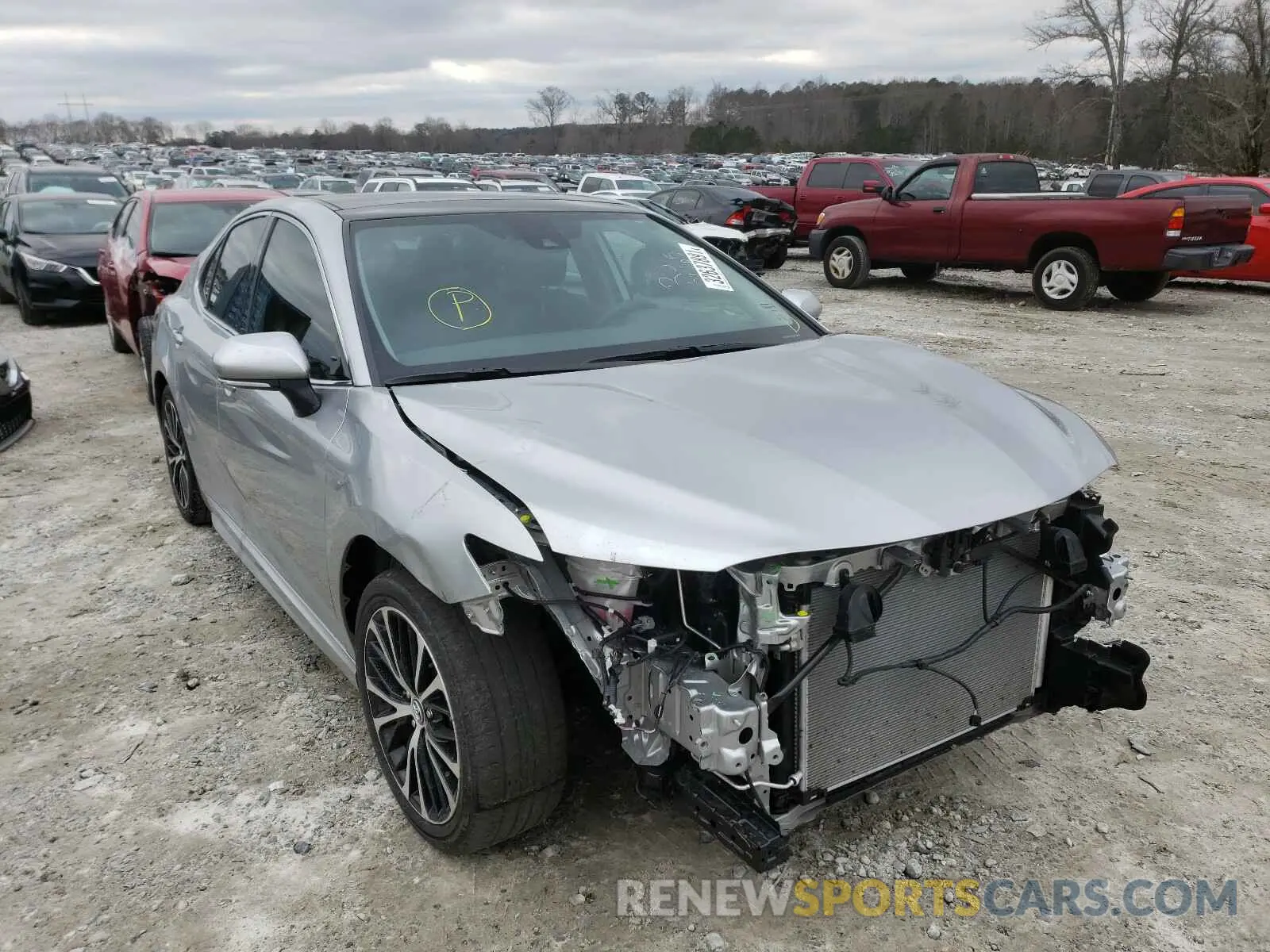 1 Photograph of a damaged car 4T1K61AK9LU978065 TOYOTA CAMRY 2020