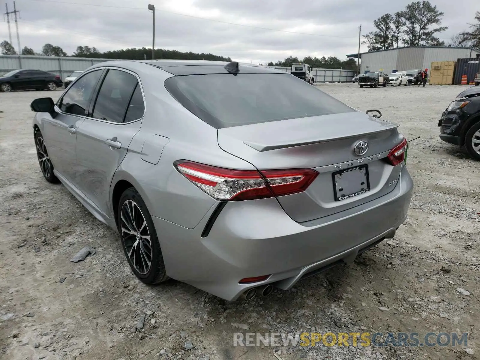 3 Photograph of a damaged car 4T1K61AK9LU978065 TOYOTA CAMRY 2020