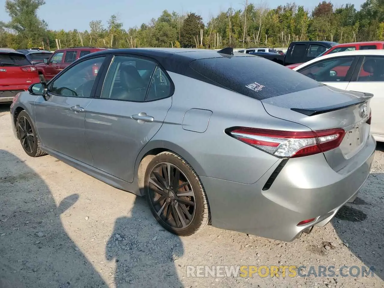 2 Photograph of a damaged car 4T1K61AKXLU326748 TOYOTA CAMRY 2020