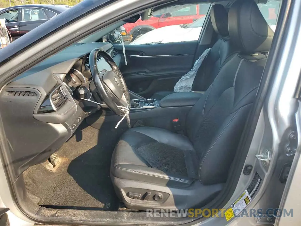 7 Photograph of a damaged car 4T1K61AKXLU326748 TOYOTA CAMRY 2020