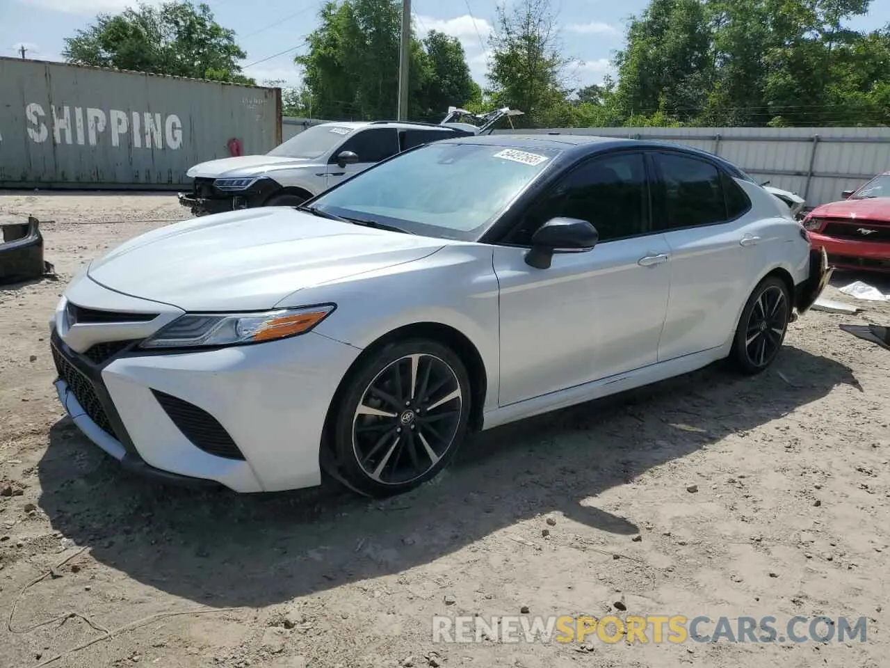 1 Photograph of a damaged car 4T1K61AKXLU360141 TOYOTA CAMRY 2020