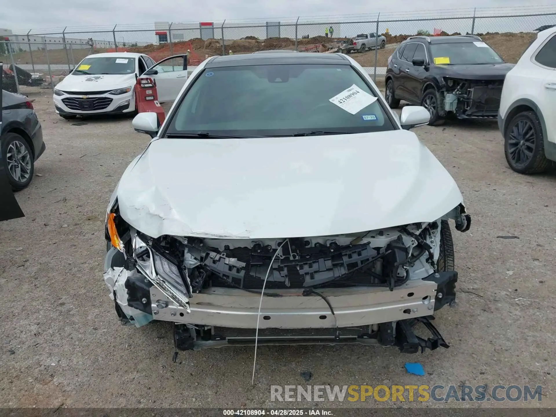 13 Photograph of a damaged car 4T1K61AKXLU889542 TOYOTA CAMRY 2020