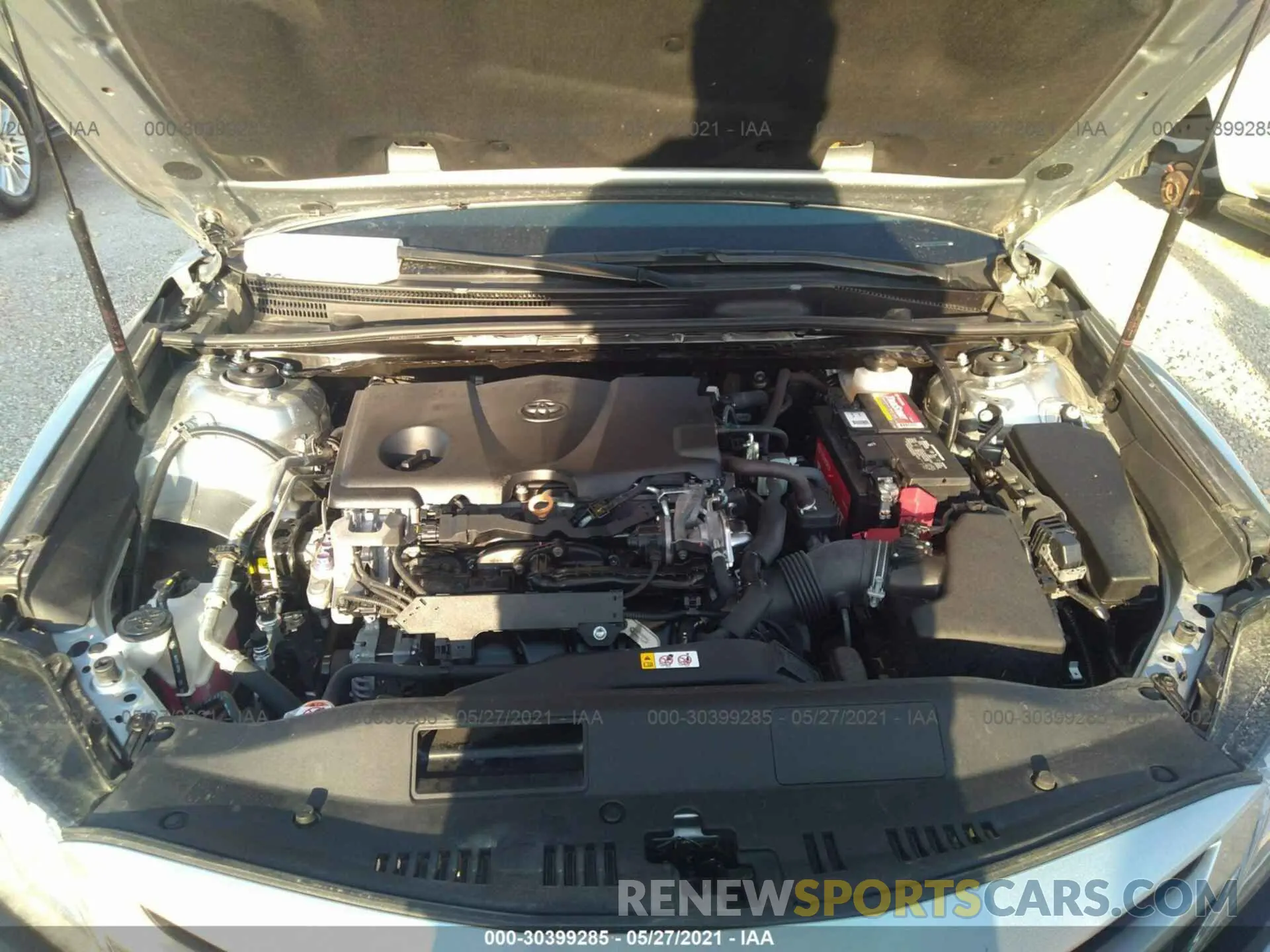 10 Photograph of a damaged car 4T1K61AKXLU890710 TOYOTA CAMRY 2020