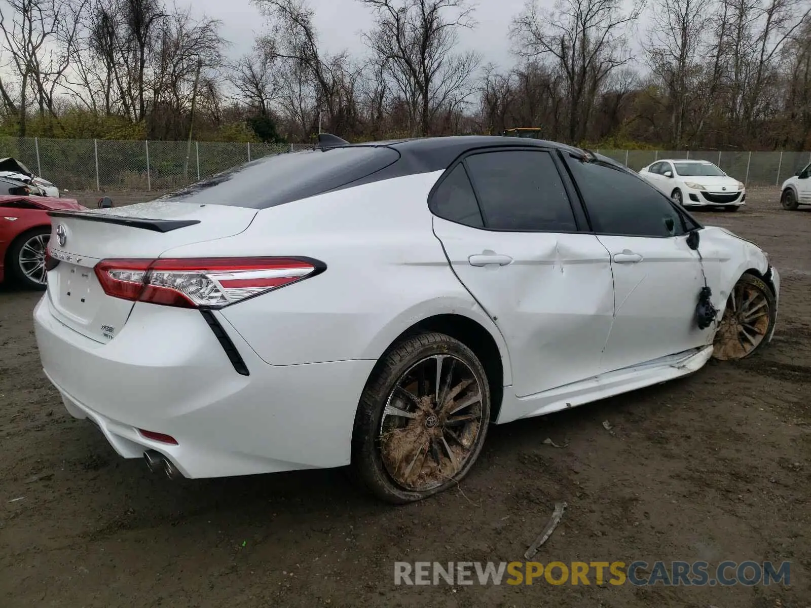 4 Photograph of a damaged car 4T1K61BK0LU016428 TOYOTA CAMRY 2020
