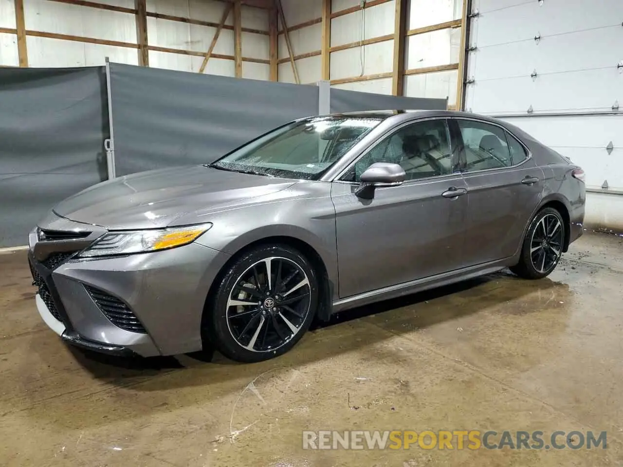1 Photograph of a damaged car 4T1K61BK4LU014410 TOYOTA CAMRY 2020