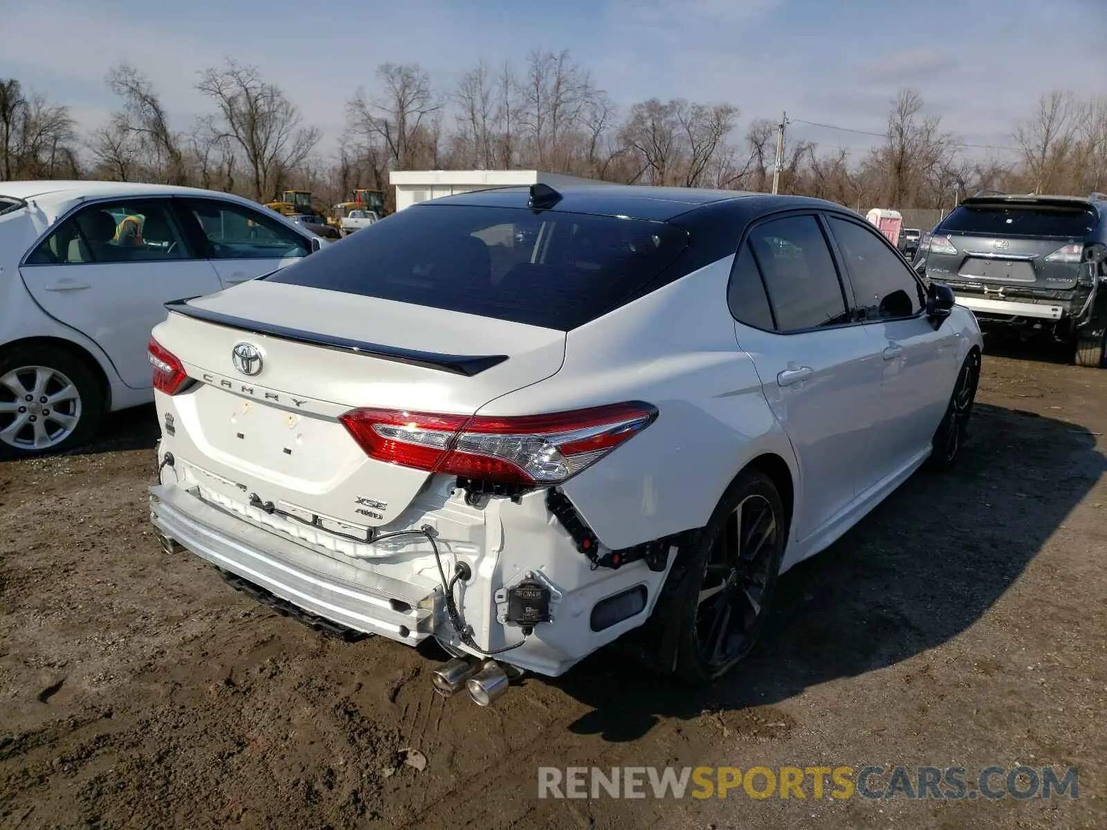 4 Photograph of a damaged car 4T1K61BK8LU005600 TOYOTA CAMRY 2020