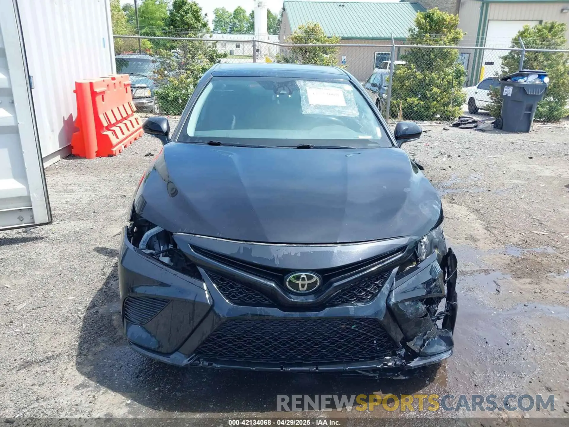 13 Photograph of a damaged car 4T1K61BKXLU014752 TOYOTA CAMRY 2020