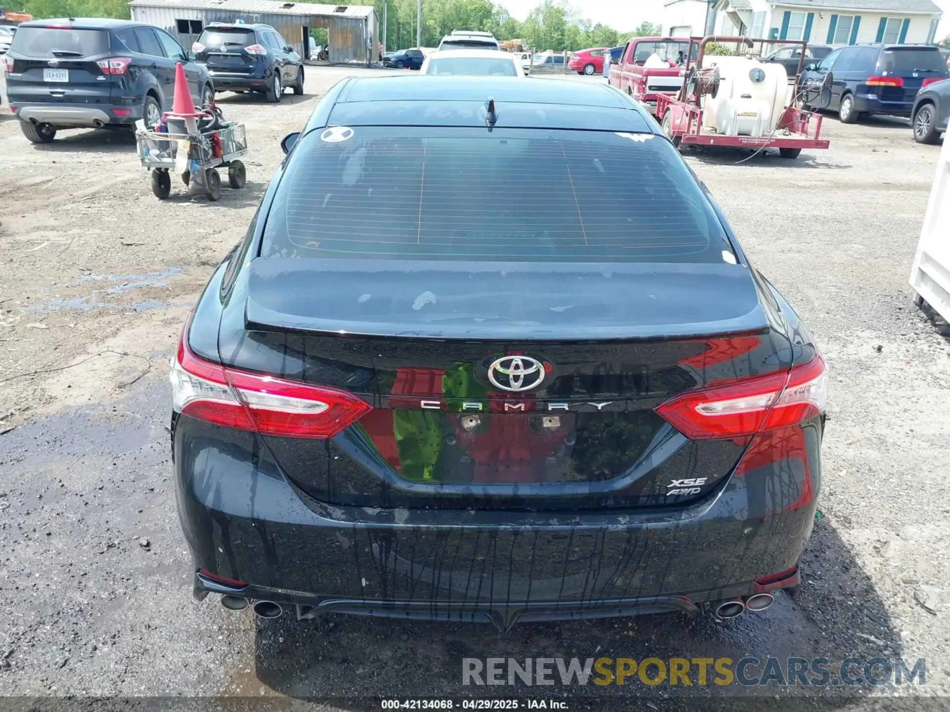 17 Photograph of a damaged car 4T1K61BKXLU014752 TOYOTA CAMRY 2020
