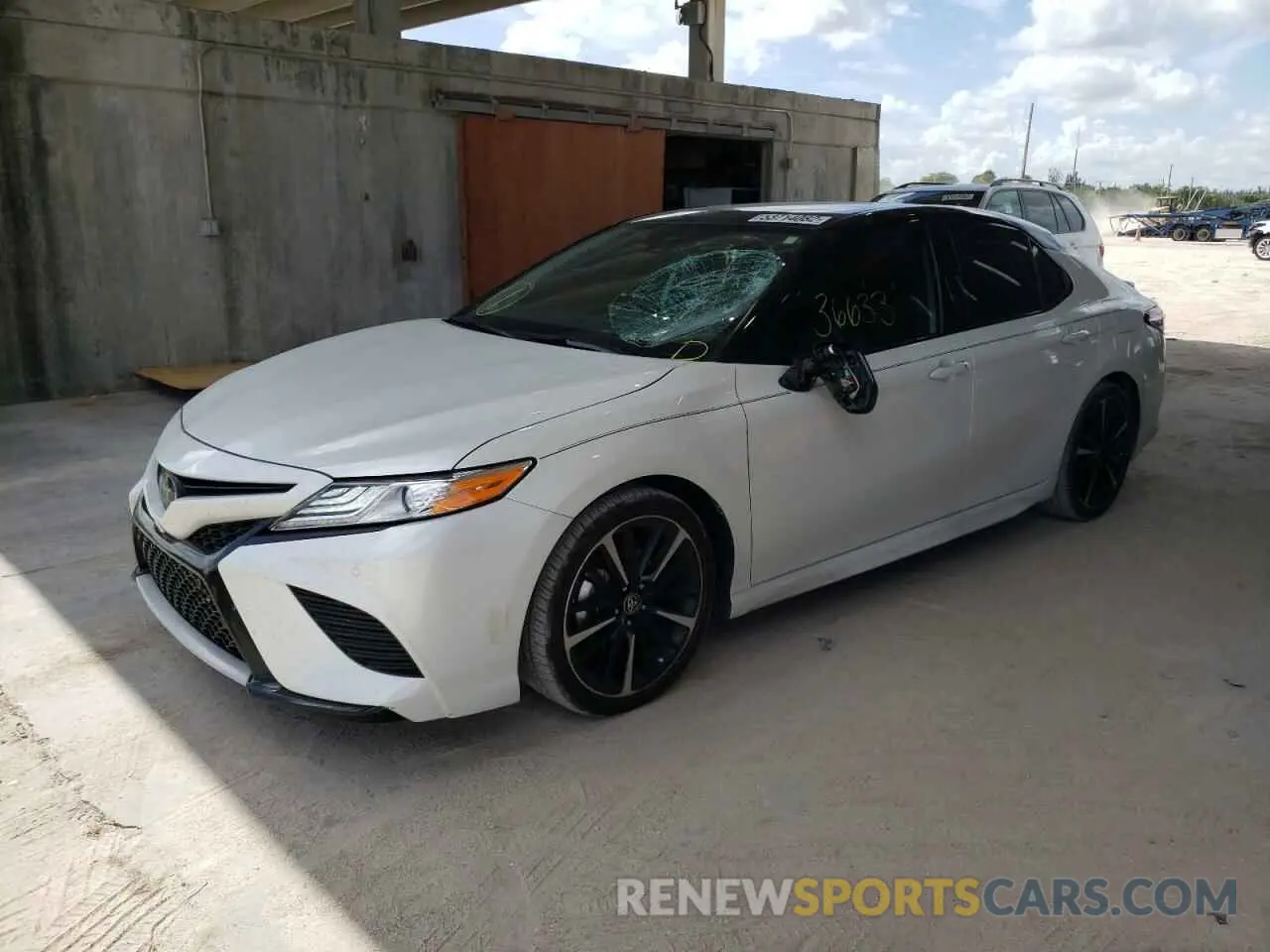 2 Photograph of a damaged car 4T1KZ1AK2LU043428 TOYOTA CAMRY 2020
