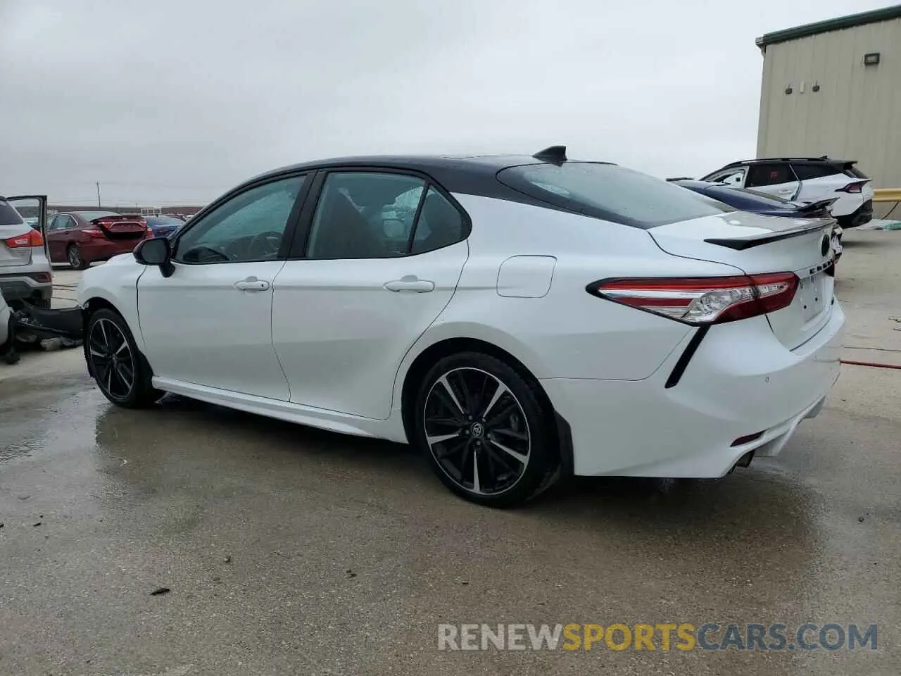 2 Photograph of a damaged car 4T1KZ1AKXLU046299 TOYOTA CAMRY 2020
