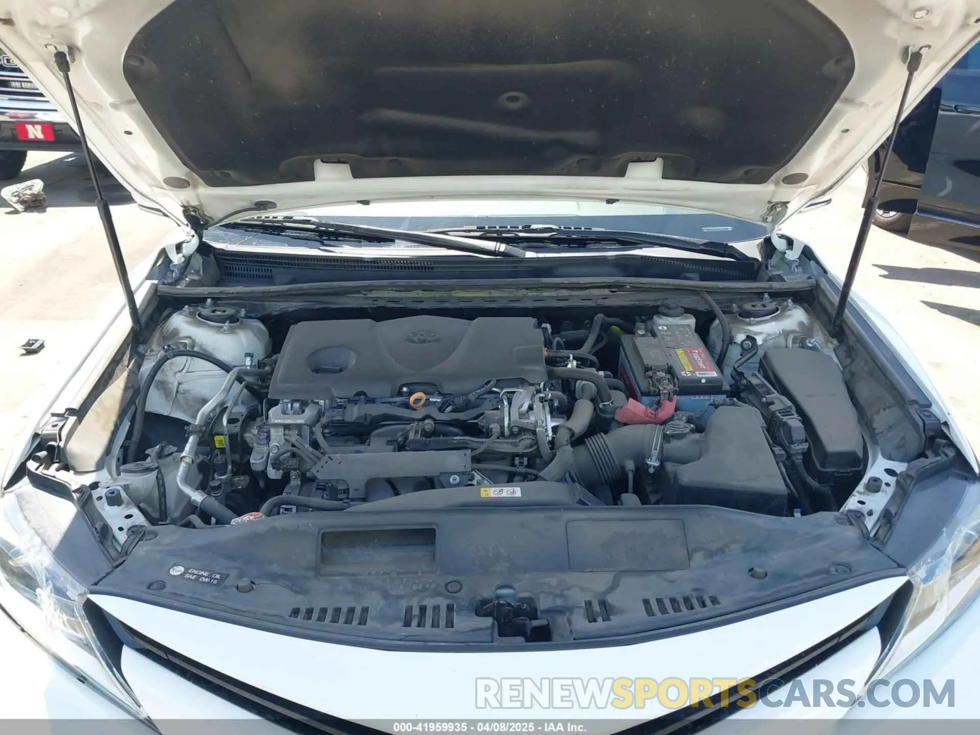 10 Photograph of a damaged car 4T1L11AK1LU899766 TOYOTA CAMRY 2020