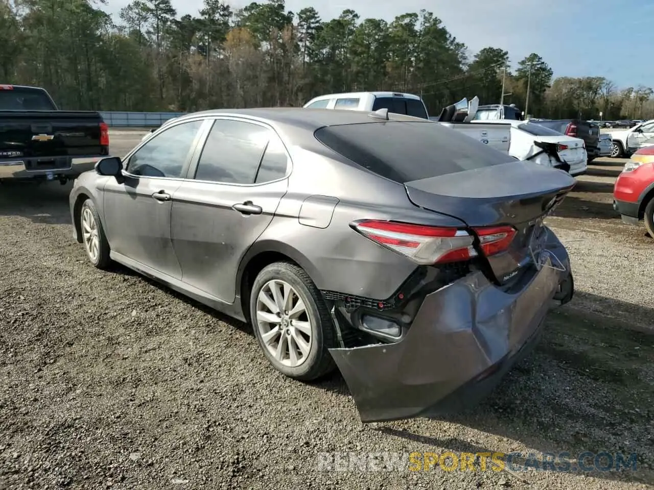 2 Фотография поврежденного автомобиля 4T1L11AK1LU994036 TOYOTA CAMRY 2020