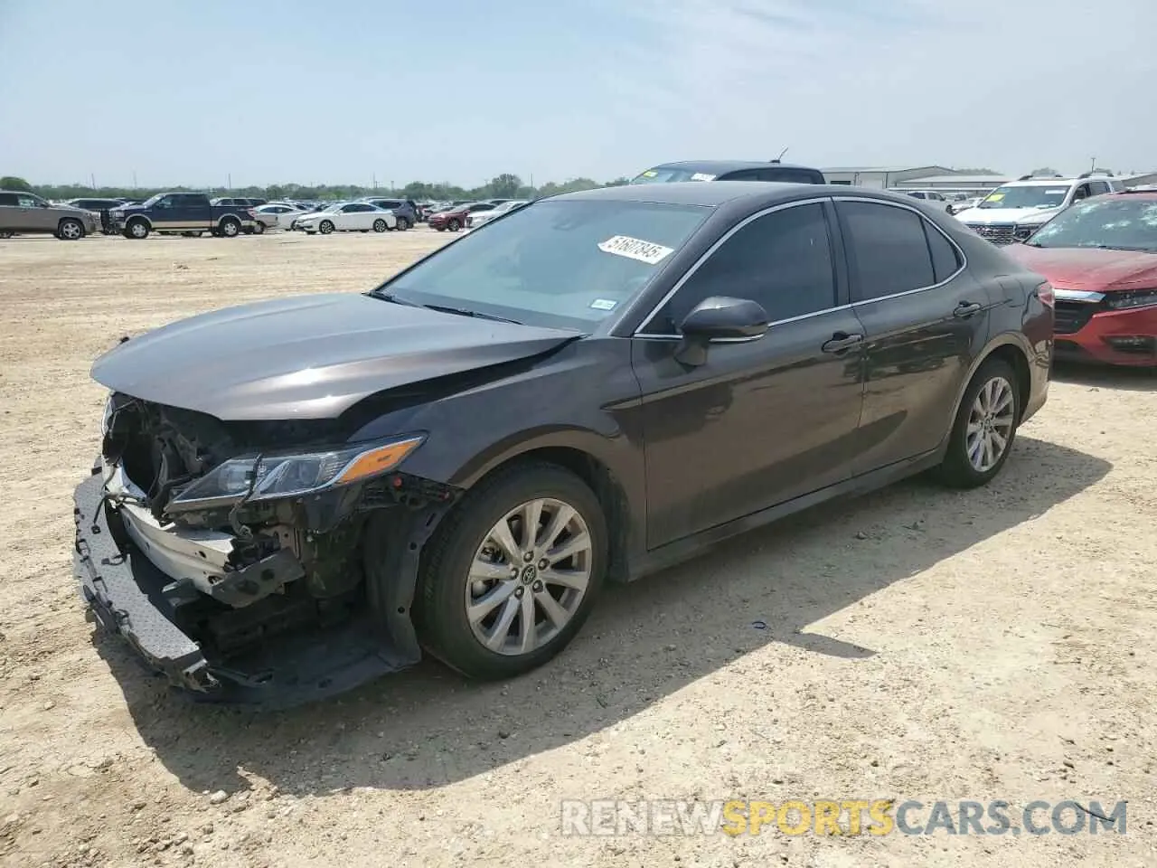 1 Фотография поврежденного автомобиля 4T1L11AK3LU301001 TOYOTA CAMRY 2020