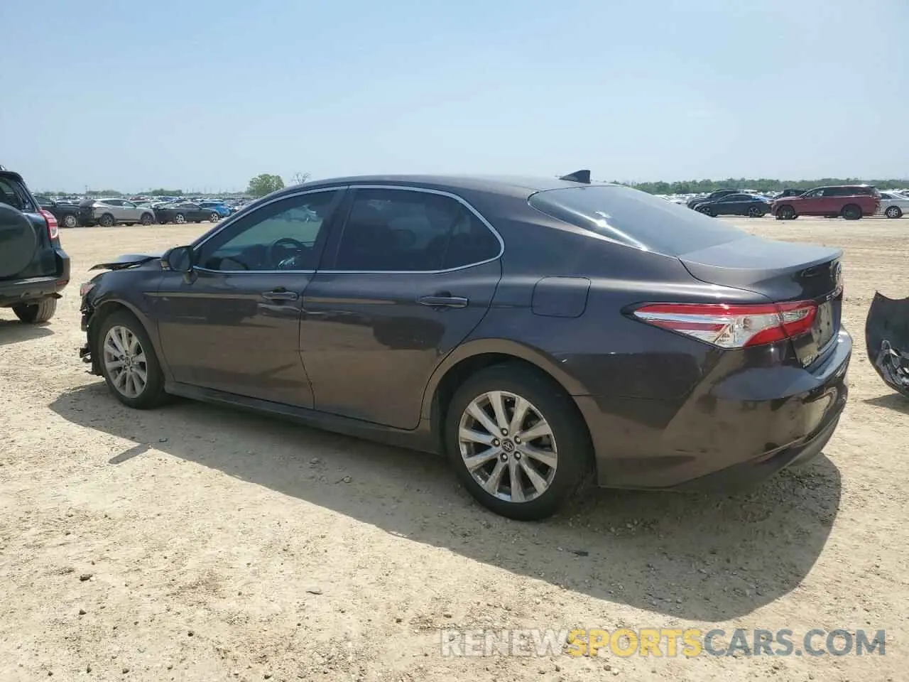 2 Фотография поврежденного автомобиля 4T1L11AK3LU301001 TOYOTA CAMRY 2020