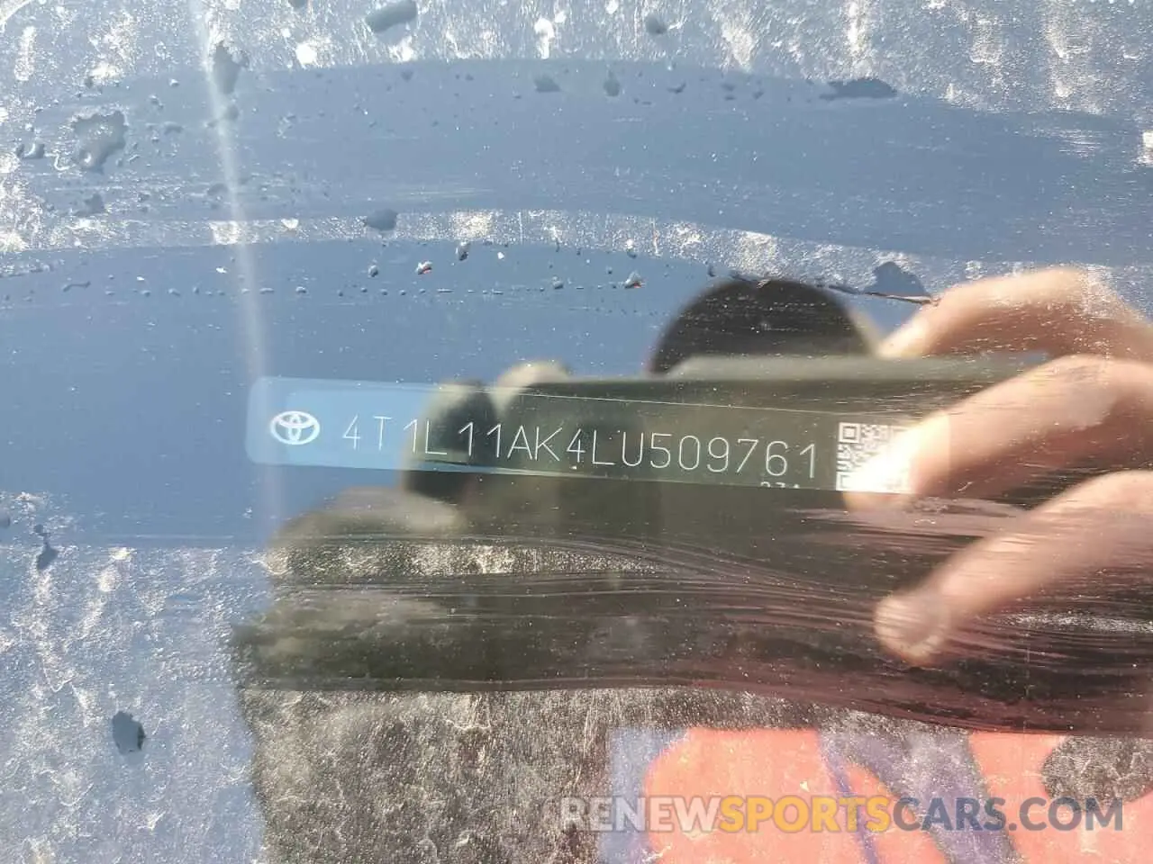 12 Фотография поврежденного автомобиля 4T1L11AK4LU509761 TOYOTA CAMRY 2020