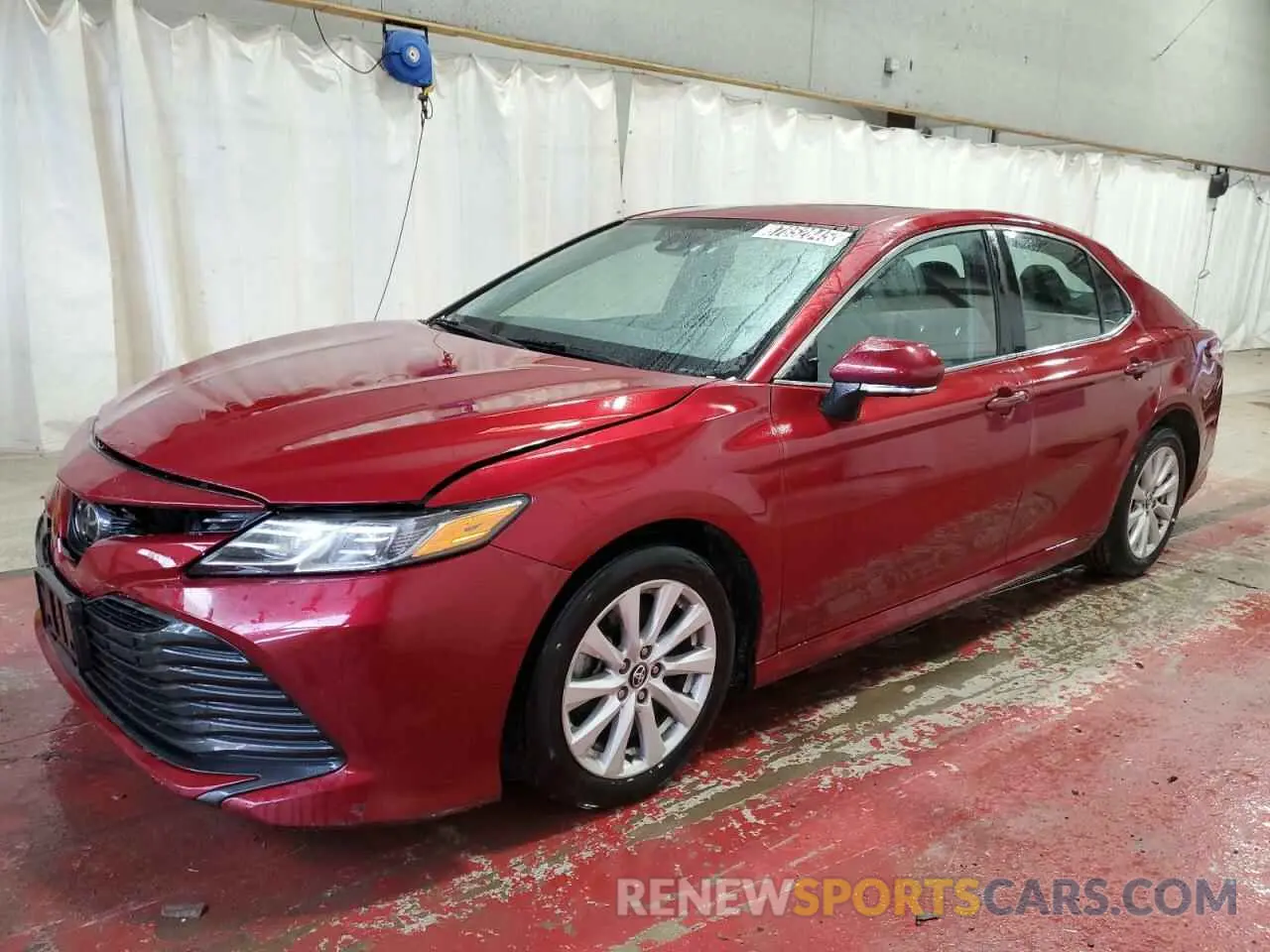 1 Фотография поврежденного автомобиля 4T1L11AK5LU321413 TOYOTA CAMRY 2020