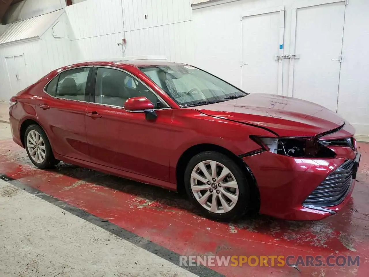 4 Фотография поврежденного автомобиля 4T1L11AK5LU321413 TOYOTA CAMRY 2020