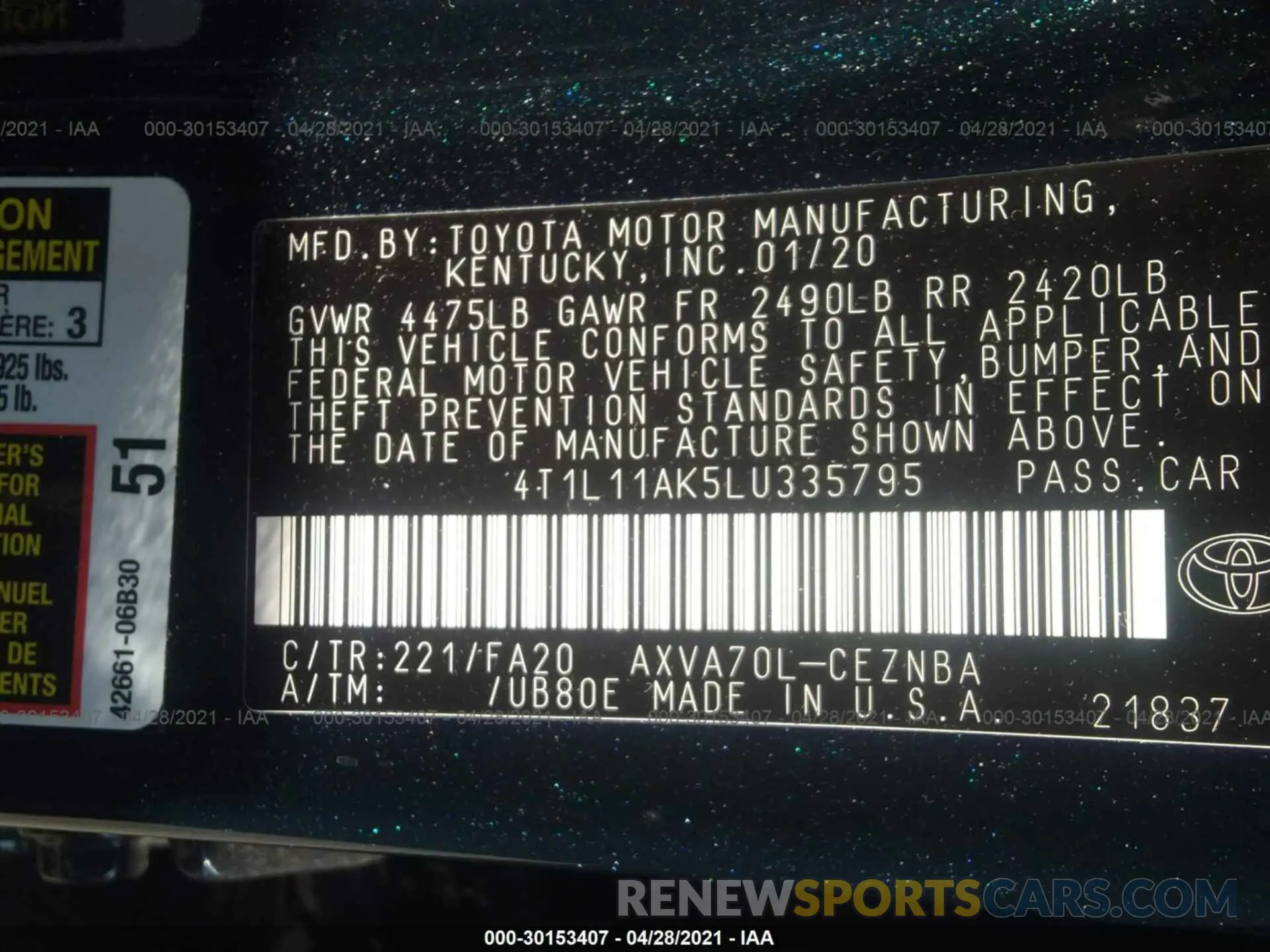 9 Photograph of a damaged car 4T1L11AK5LU335795 TOYOTA CAMRY 2020