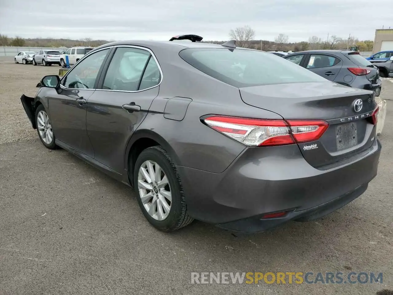 3 Photograph of a damaged car 4T1L11AK5LU399075 TOYOTA CAMRY 2020