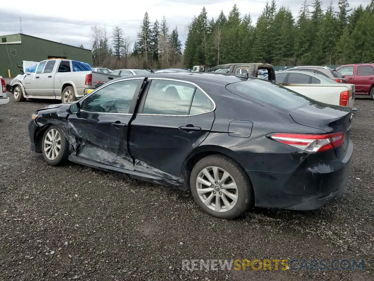 2 Photograph of a damaged car 4T1L11AK5LU885613 TOYOTA CAMRY 2020