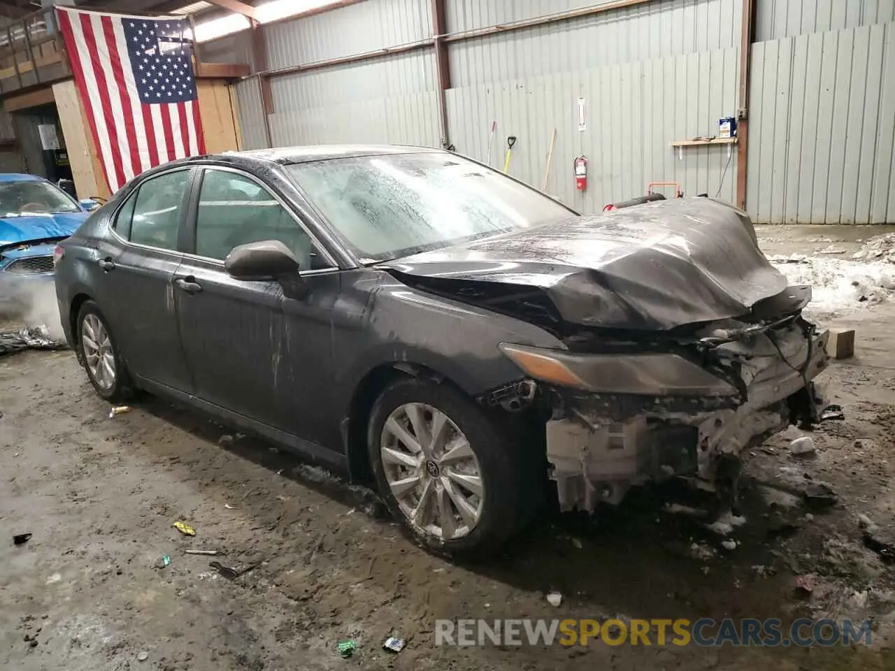 4 Photograph of a damaged car 4T1L11AK6LU388862 TOYOTA CAMRY 2020