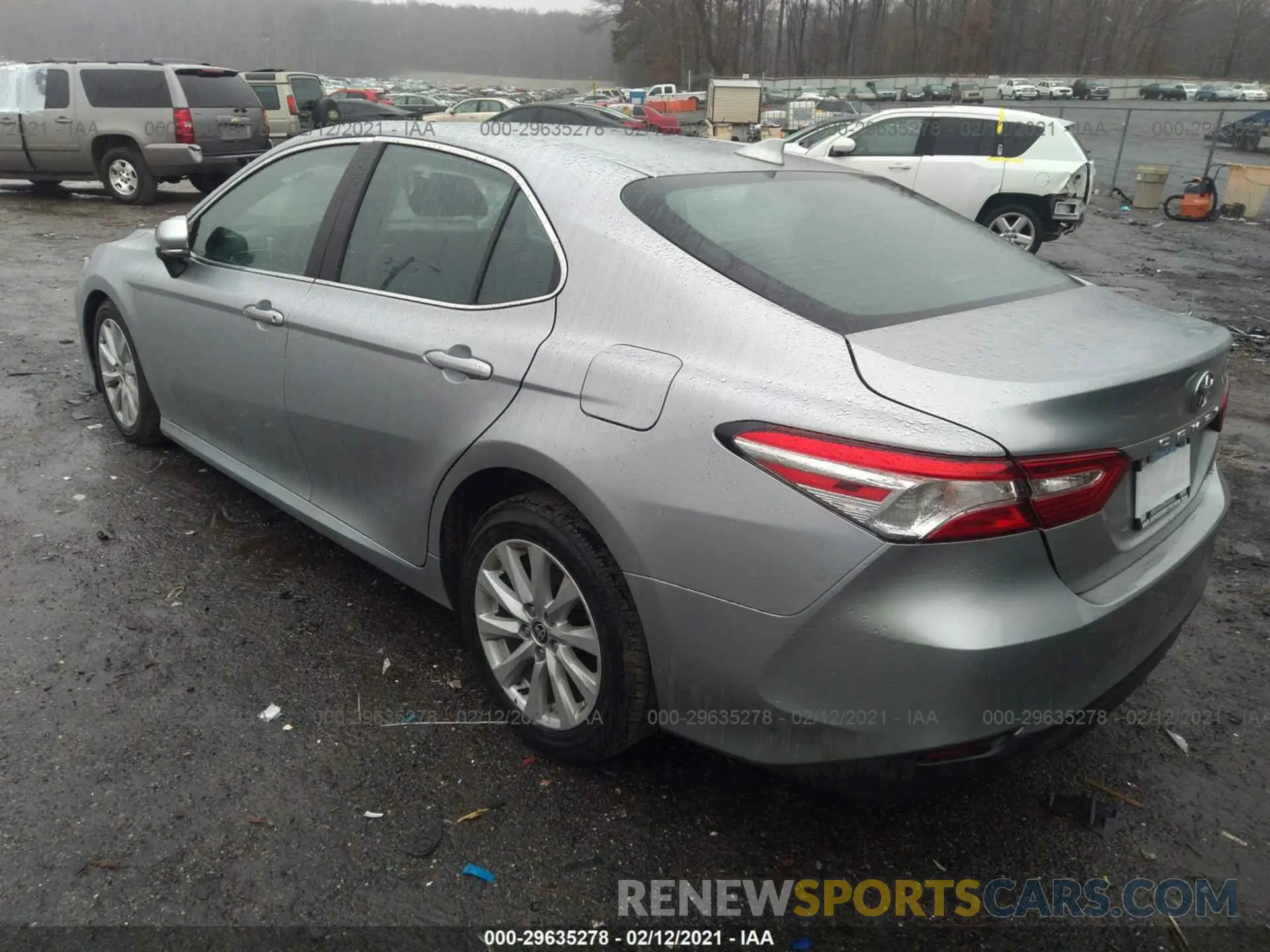 3 Photograph of a damaged car 4T1L11AK6LU501788 TOYOTA CAMRY 2020