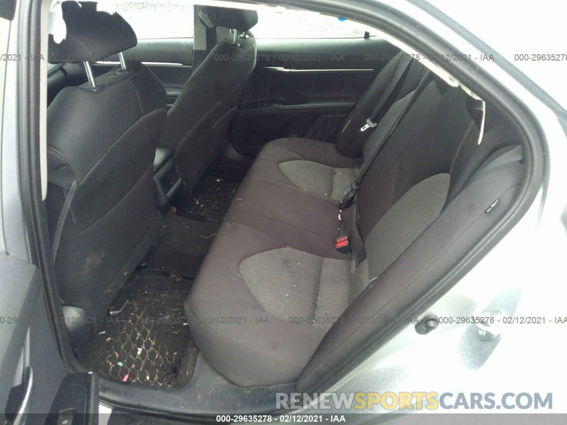 8 Photograph of a damaged car 4T1L11AK6LU501788 TOYOTA CAMRY 2020