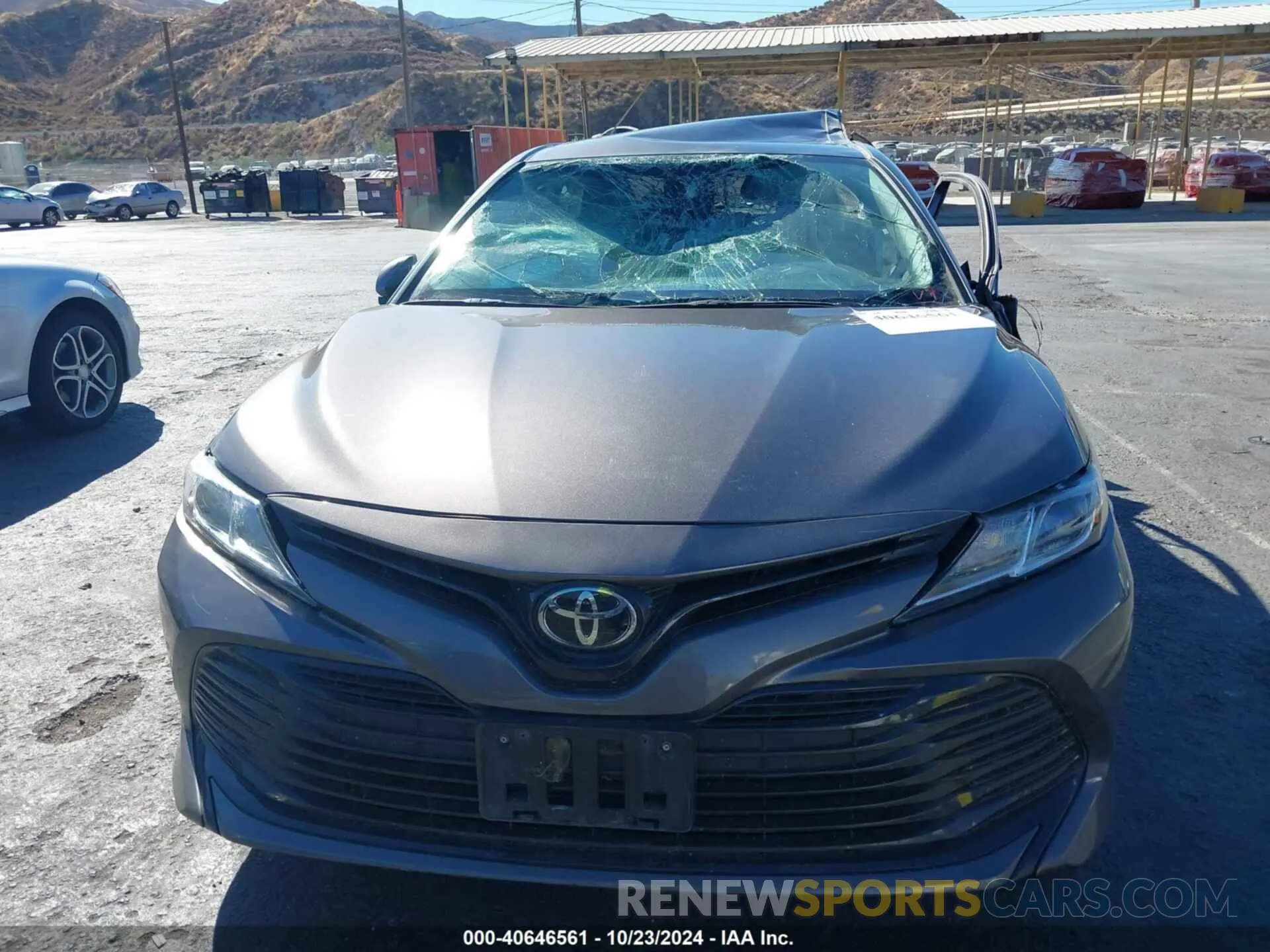 13 Photograph of a damaged car 4T1L11AK6LU951828 TOYOTA CAMRY 2020