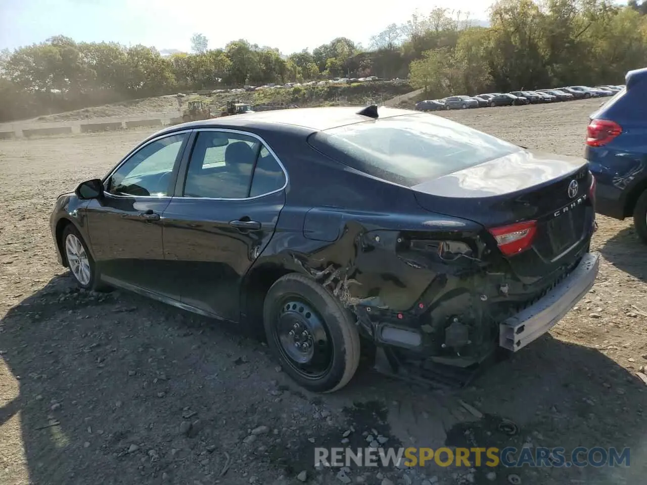 2 Photograph of a damaged car 4T1L11AK7LU938022 TOYOTA CAMRY 2020