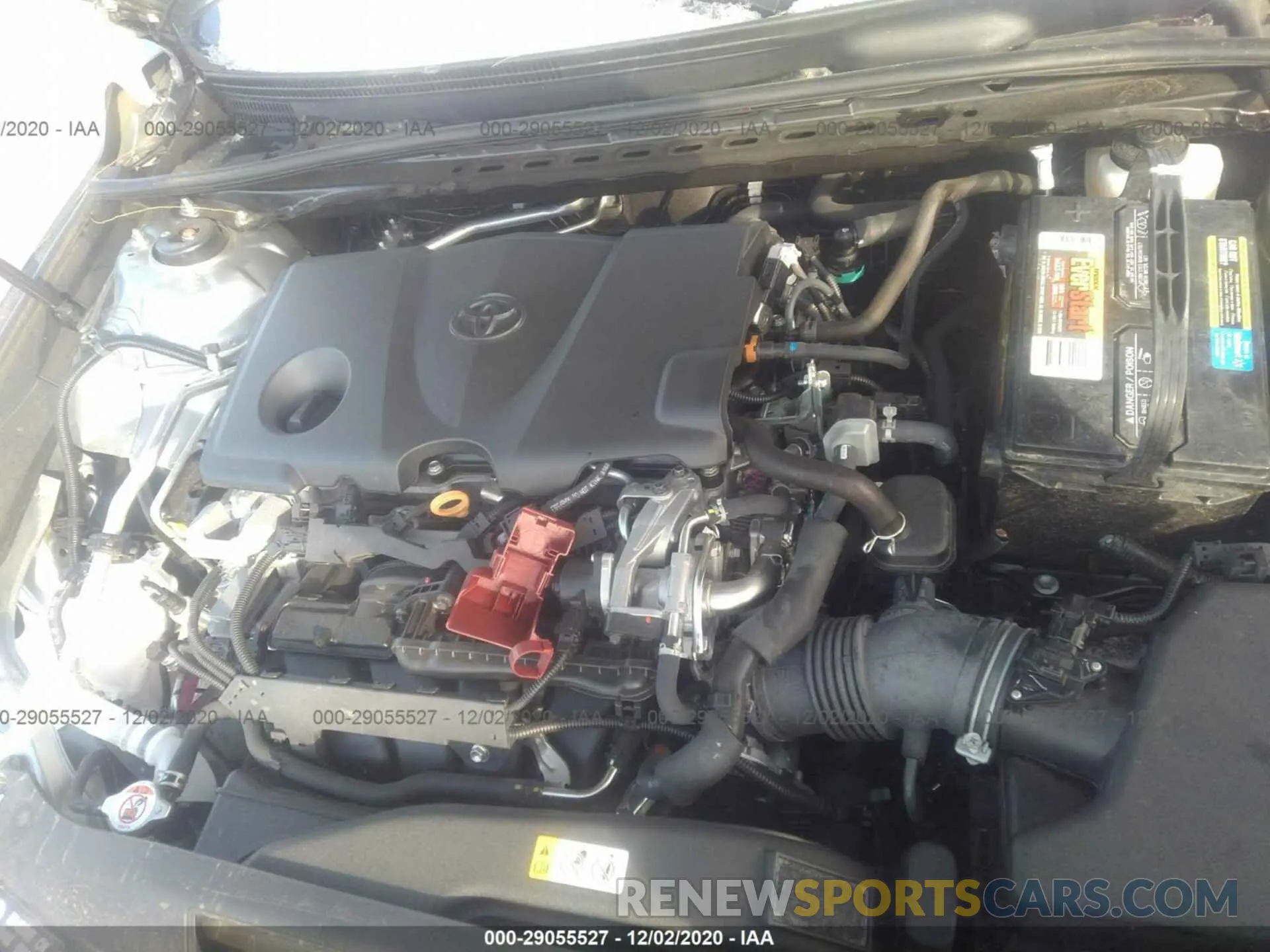 10 Photograph of a damaged car 4T1L11AK8LU901920 TOYOTA CAMRY 2020