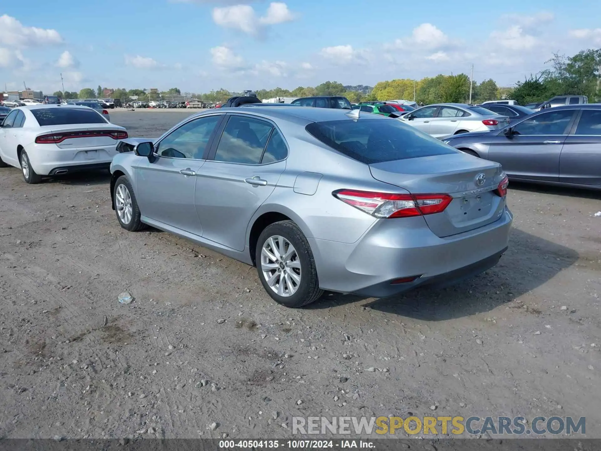 3 Фотография поврежденного автомобиля 4T1L11BK2LU006115 TOYOTA CAMRY 2020