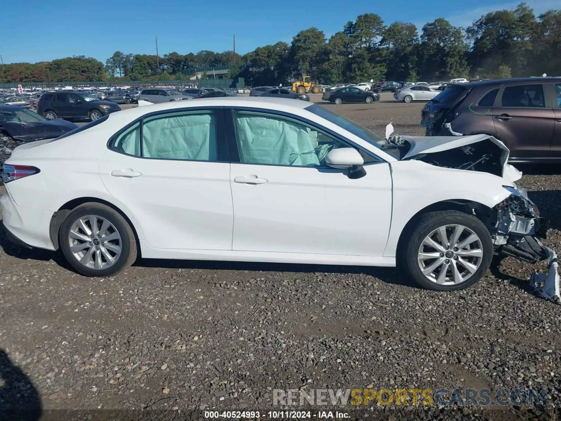 12 Photograph of a damaged car 4T1L11BK6LU011799 TOYOTA CAMRY 2020