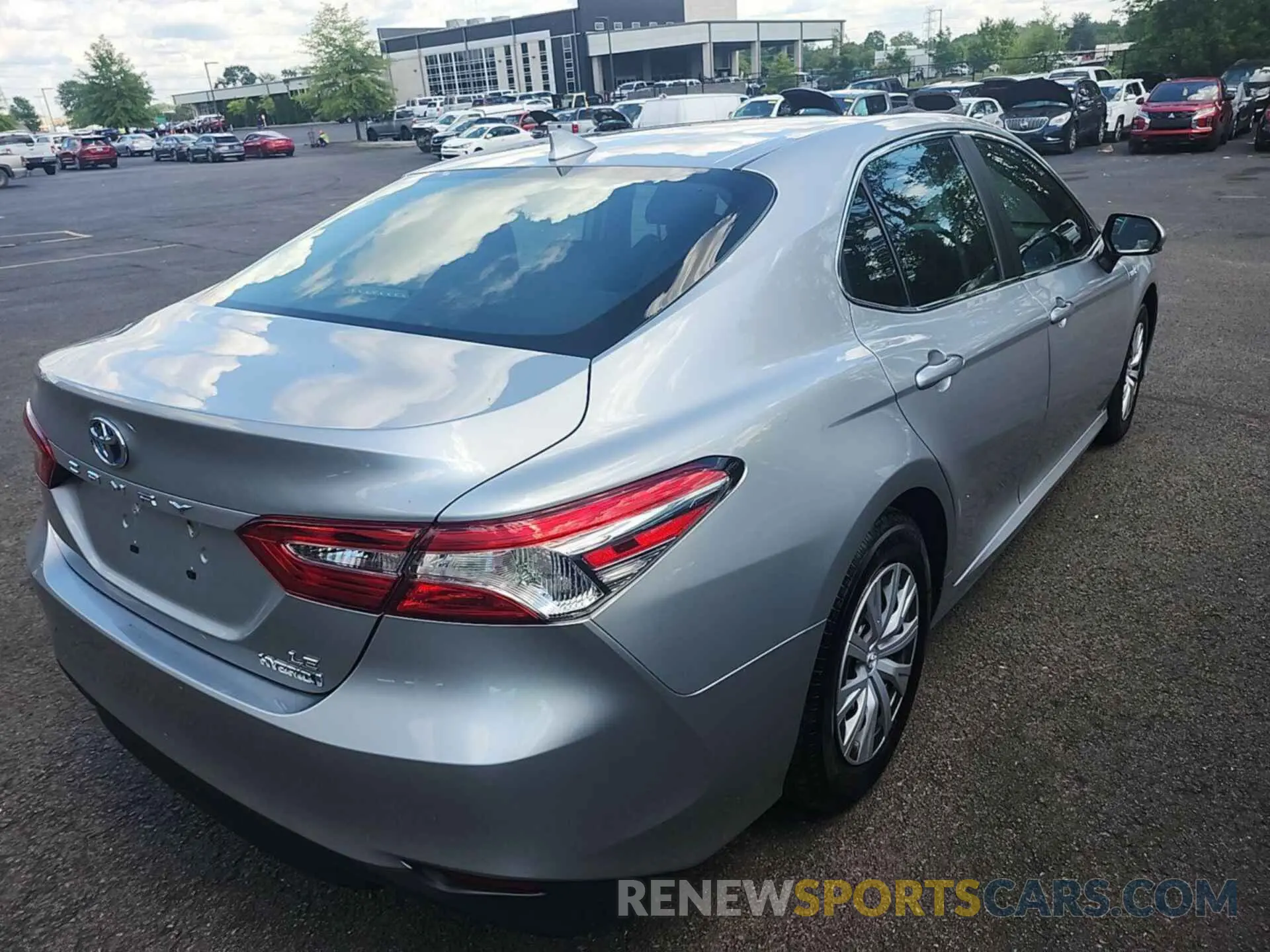 26 Photograph of a damaged car 4T1L31AK2LU014727 TOYOTA CAMRY 2020