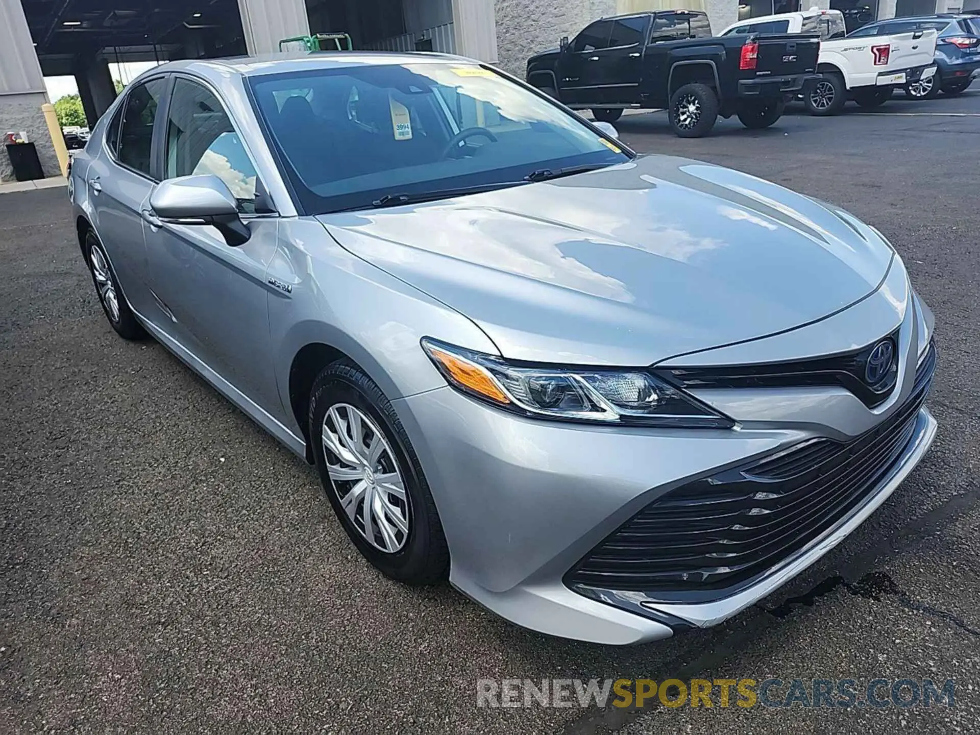 27 Photograph of a damaged car 4T1L31AK2LU014727 TOYOTA CAMRY 2020