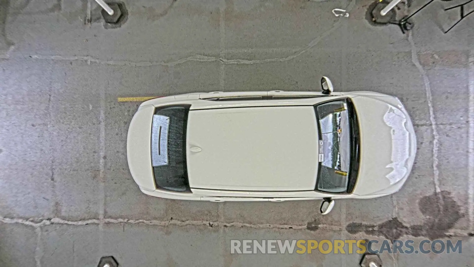 30 Photograph of a damaged car 4T1L31AK4LU014938 TOYOTA CAMRY 2020