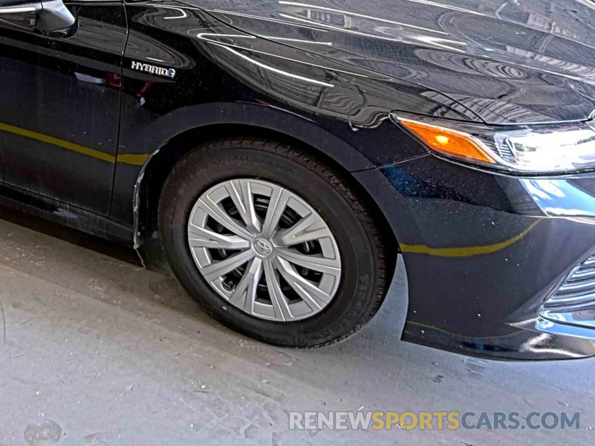 22 Фотография поврежденного автомобиля 4T1L31AK4LU015040 TOYOTA CAMRY 2020