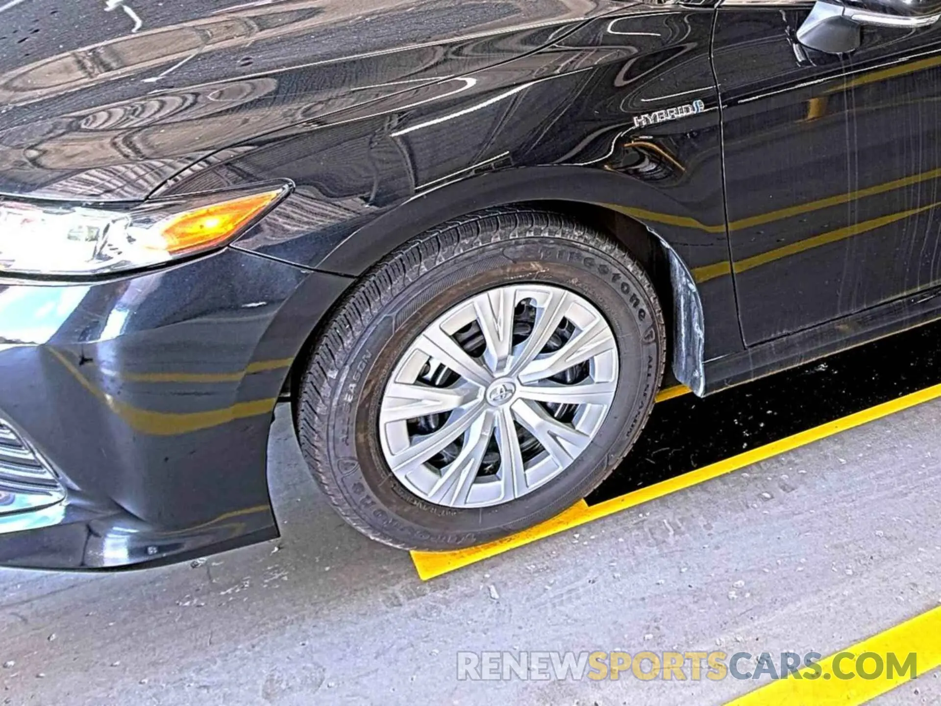 26 Фотография поврежденного автомобиля 4T1L31AK4LU015040 TOYOTA CAMRY 2020