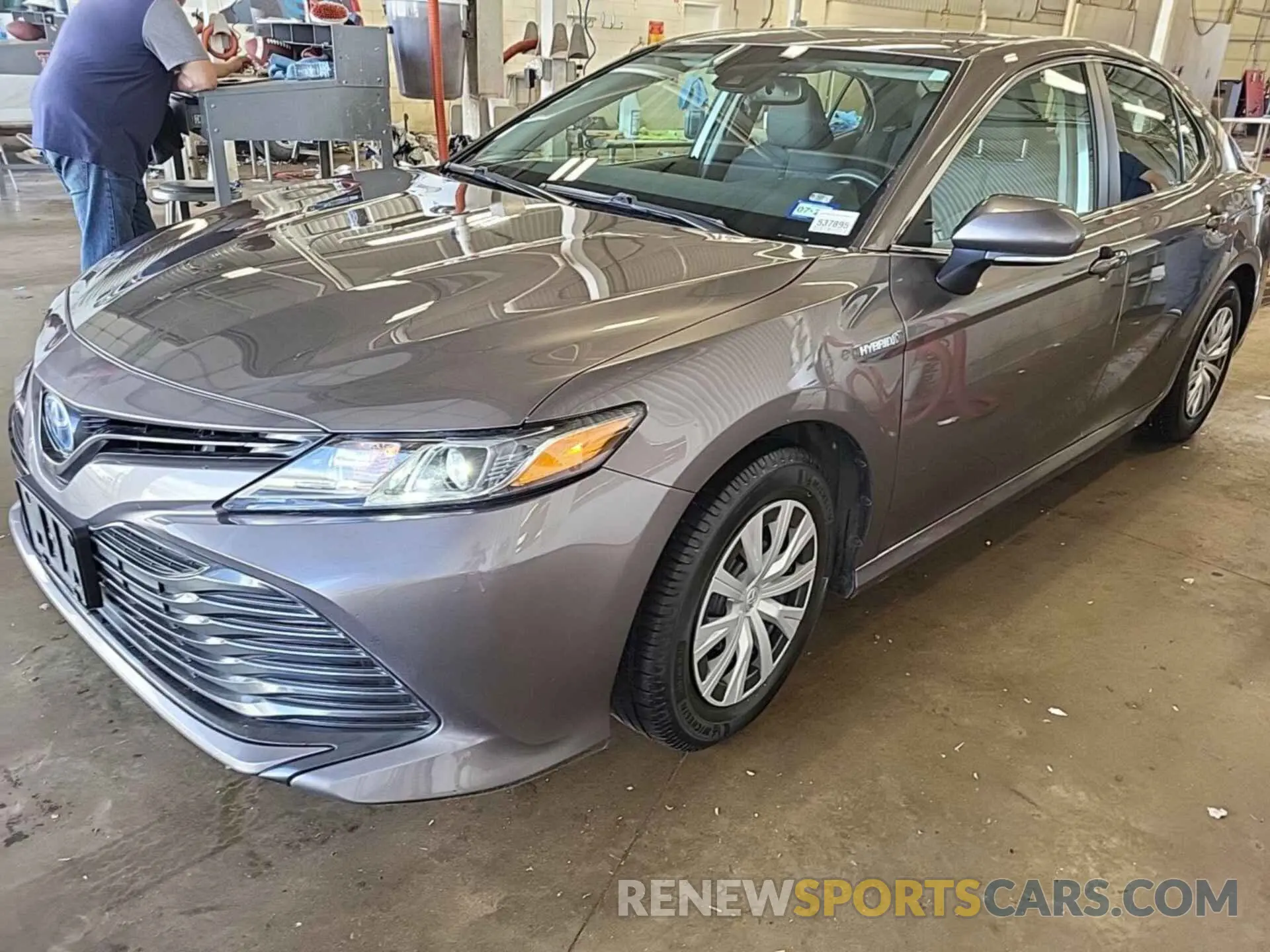 12 Photograph of a damaged car 4T1L31AK6LU536910 TOYOTA CAMRY 2020