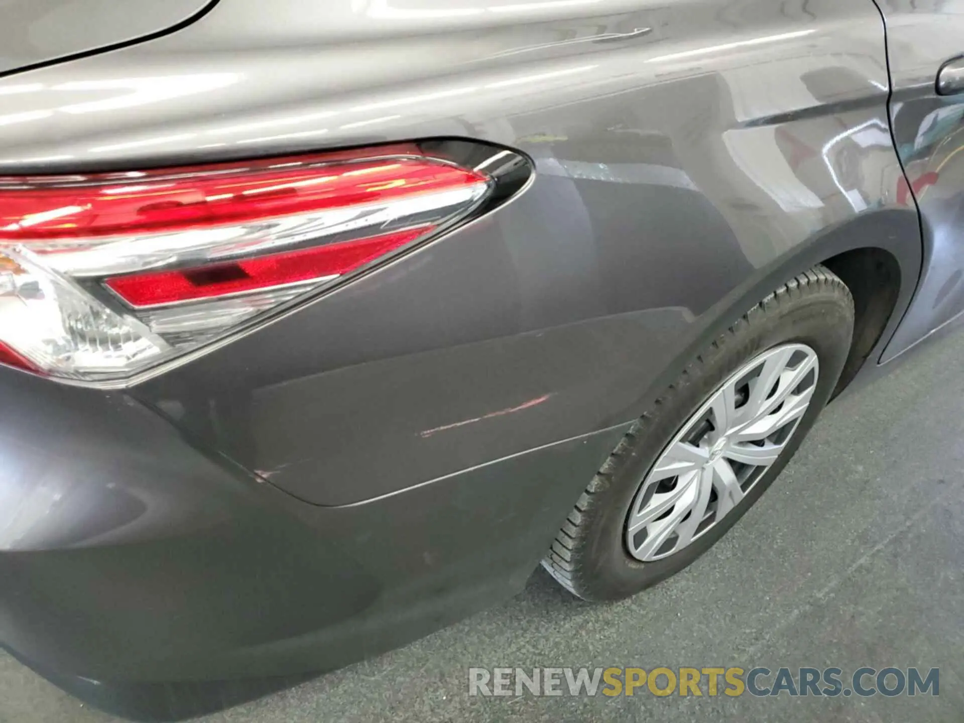 26 Photograph of a damaged car 4T1L31AKXLU535095 TOYOTA CAMRY 2020