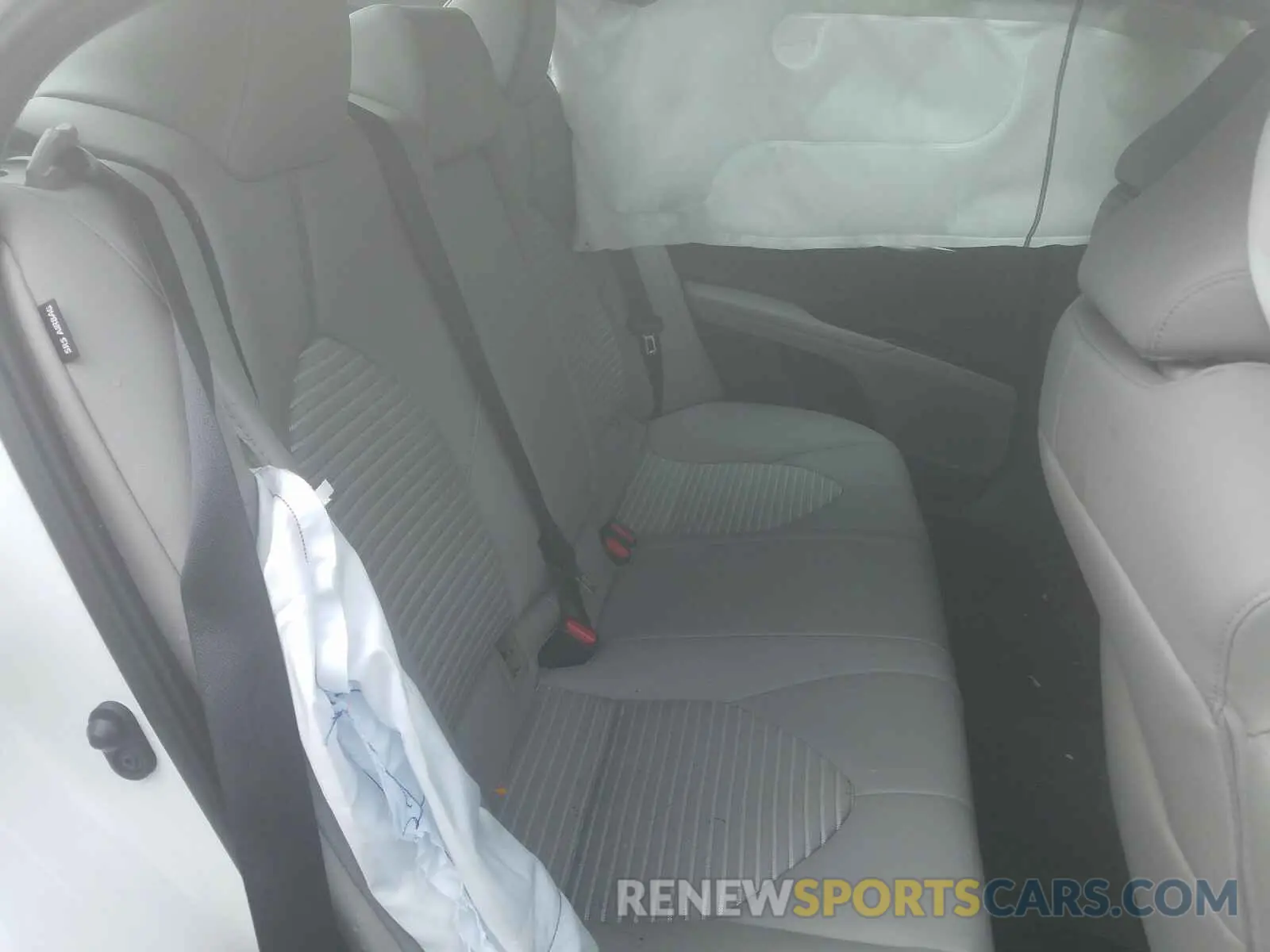 6 Photograph of a damaged car 4T1M11AK0LU925472 TOYOTA CAMRY 2020