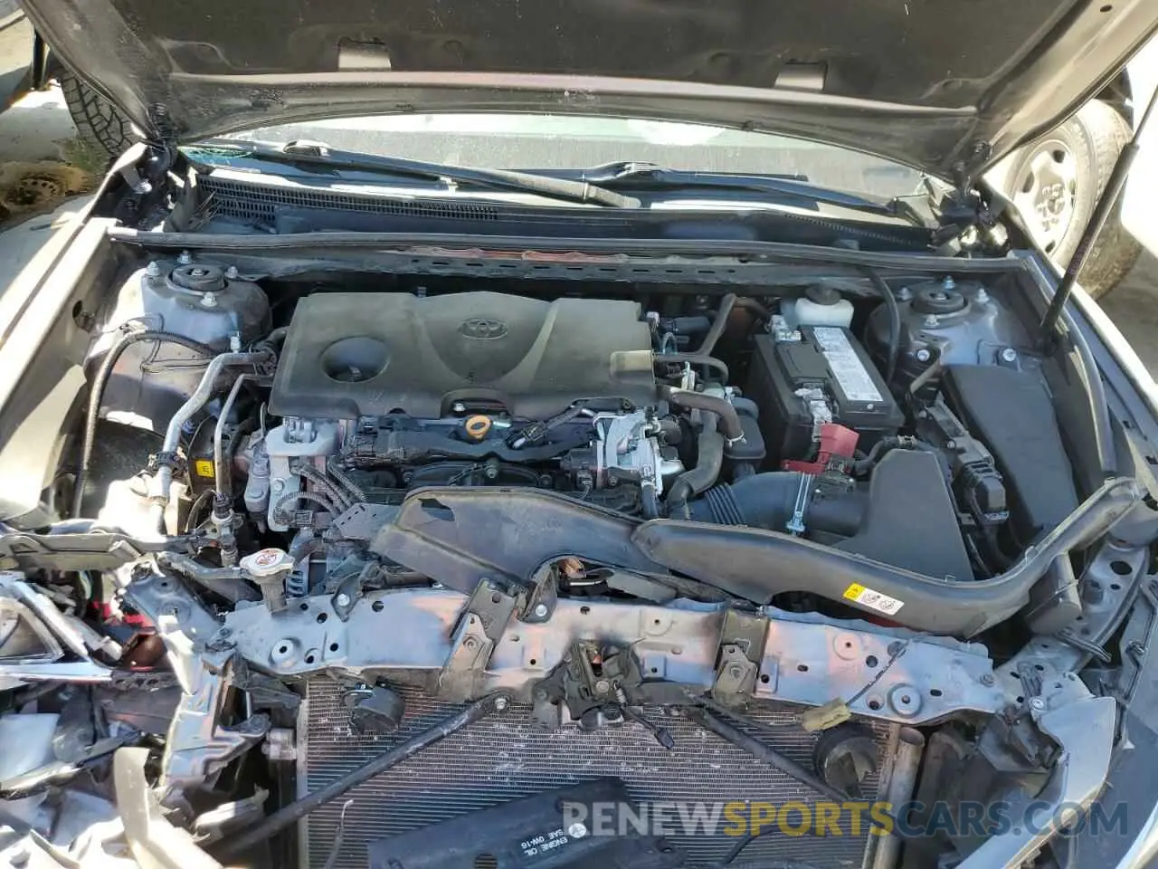 7 Photograph of a damaged car 4T1M11AK0LU983470 TOYOTA CAMRY 2020