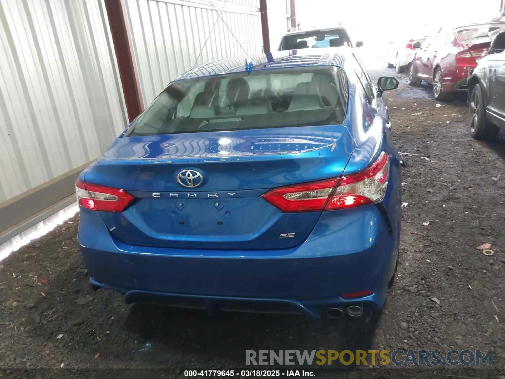 16 Фотография поврежденного автомобиля 4T1M11AK1LU325608 TOYOTA CAMRY 2020