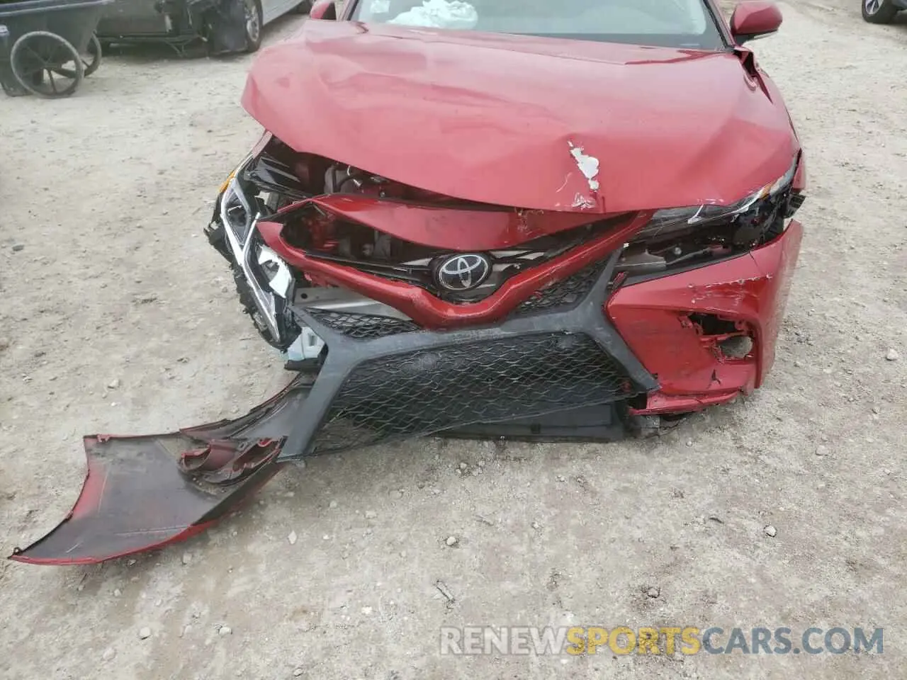 9 Photograph of a damaged car 4T1M11AK1LU336964 TOYOTA CAMRY 2020