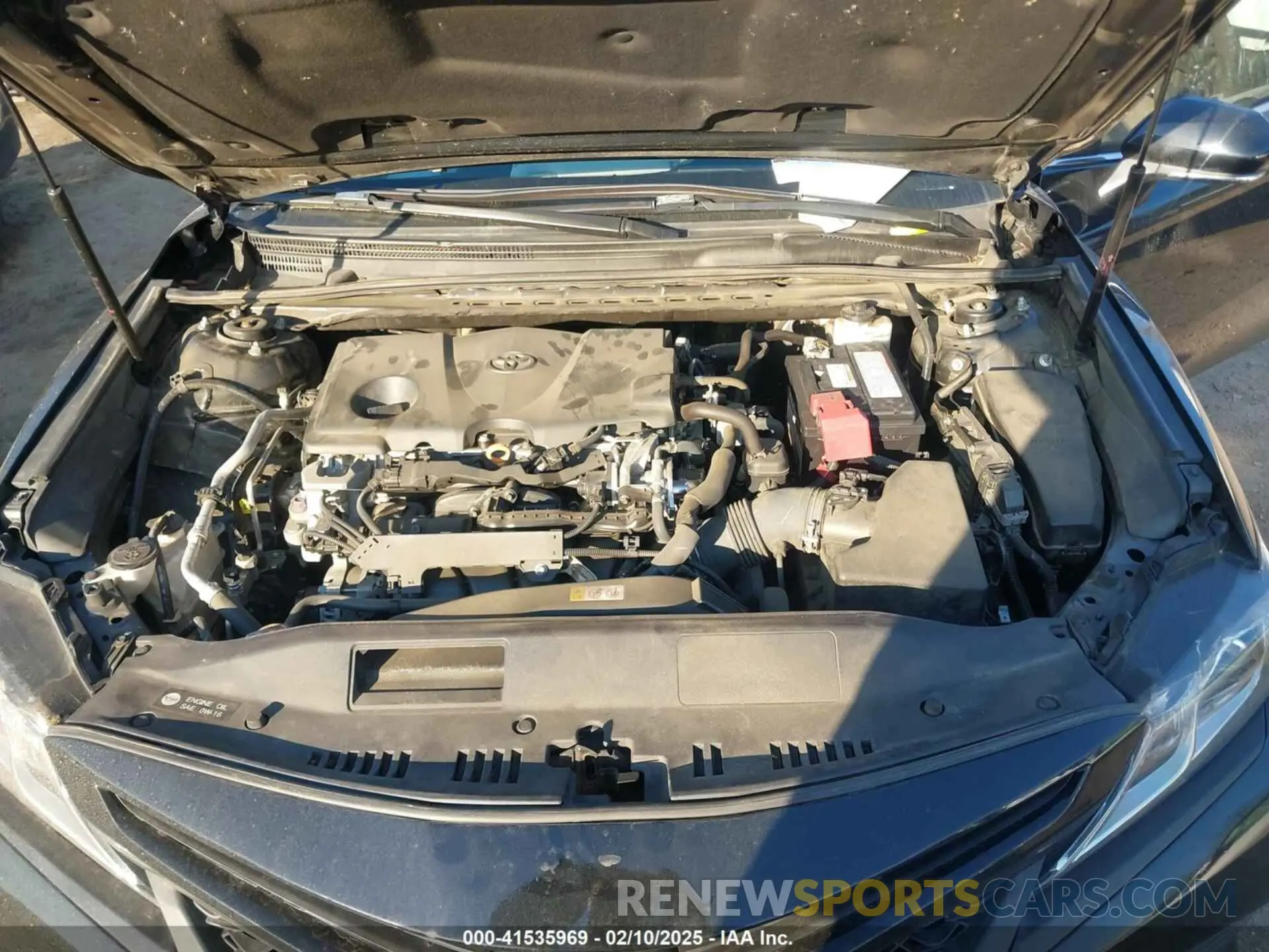 10 Photograph of a damaged car 4T1M11AK1LU875357 TOYOTA CAMRY 2020